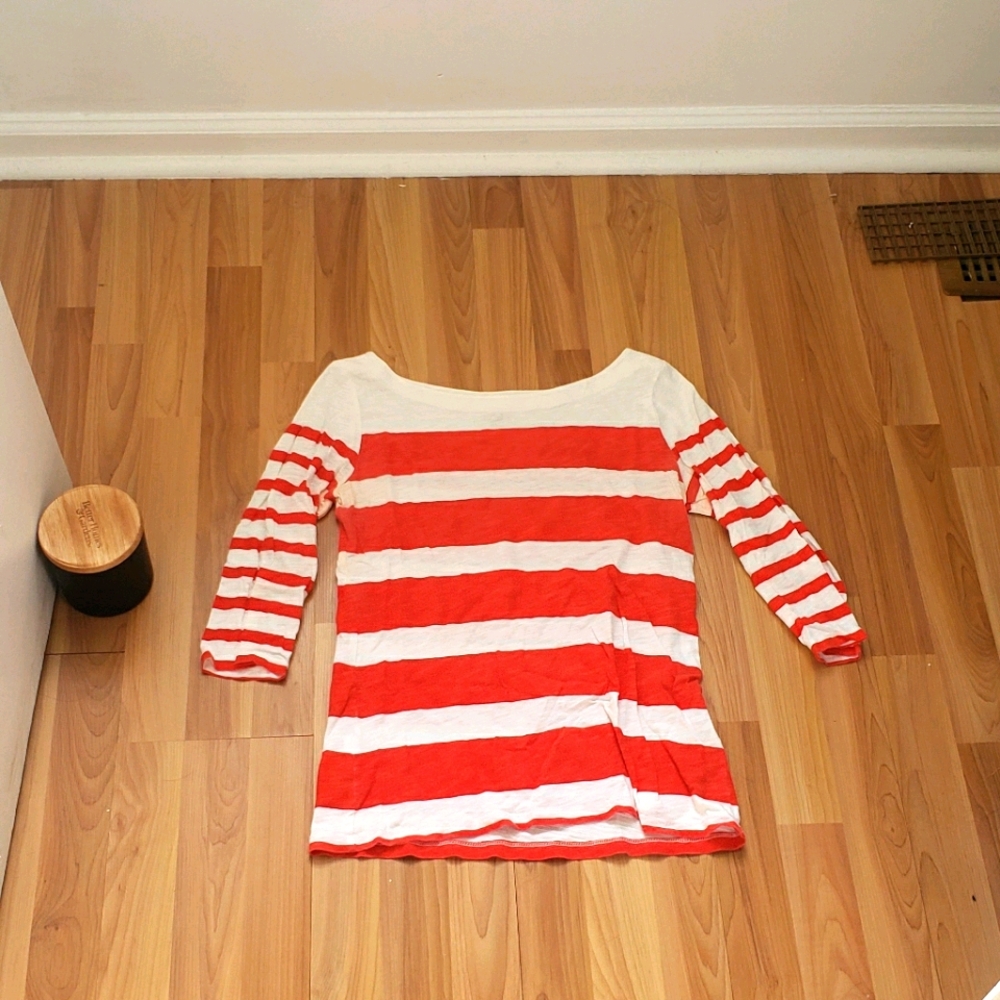 LOFT scoop neck cropped sleeve top